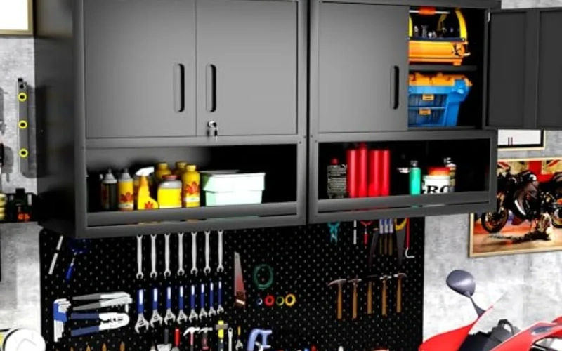 metal-garagecabinetset-with-lockable-doors