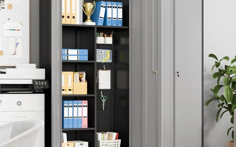 rolling-metal-garagecabinetset-with-locks